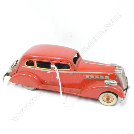 VINTAGE TIN PLATE RED WIND UP CAR L. 215MM  - WORKING